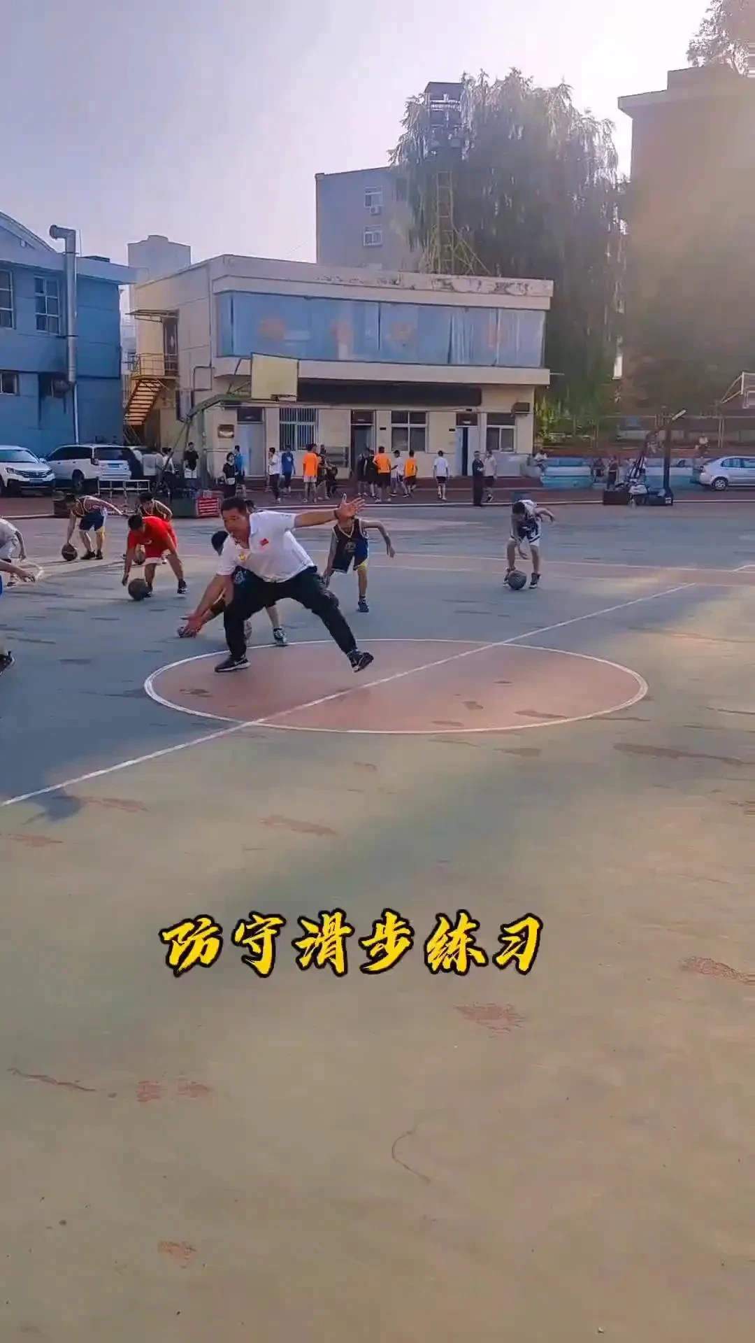 哪里能找到关于篮球抢断的训练视频